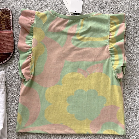 Zara Ribbed Ruffle Sleeve Top - Picture 4 of 4